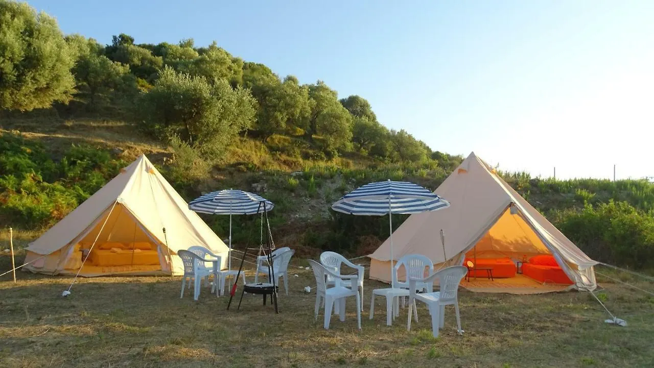 Lüks kamp alanı Glamping Bunec Otel Piqeras