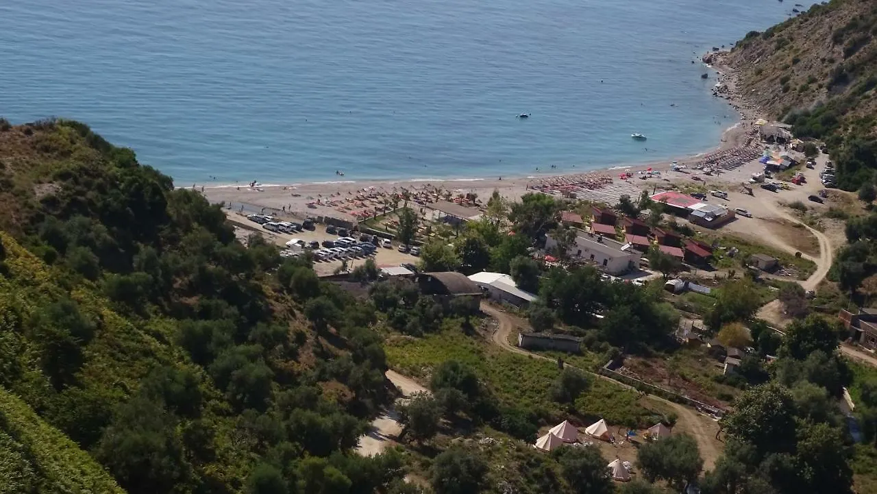 Glamping Bunec Otel Piqeras