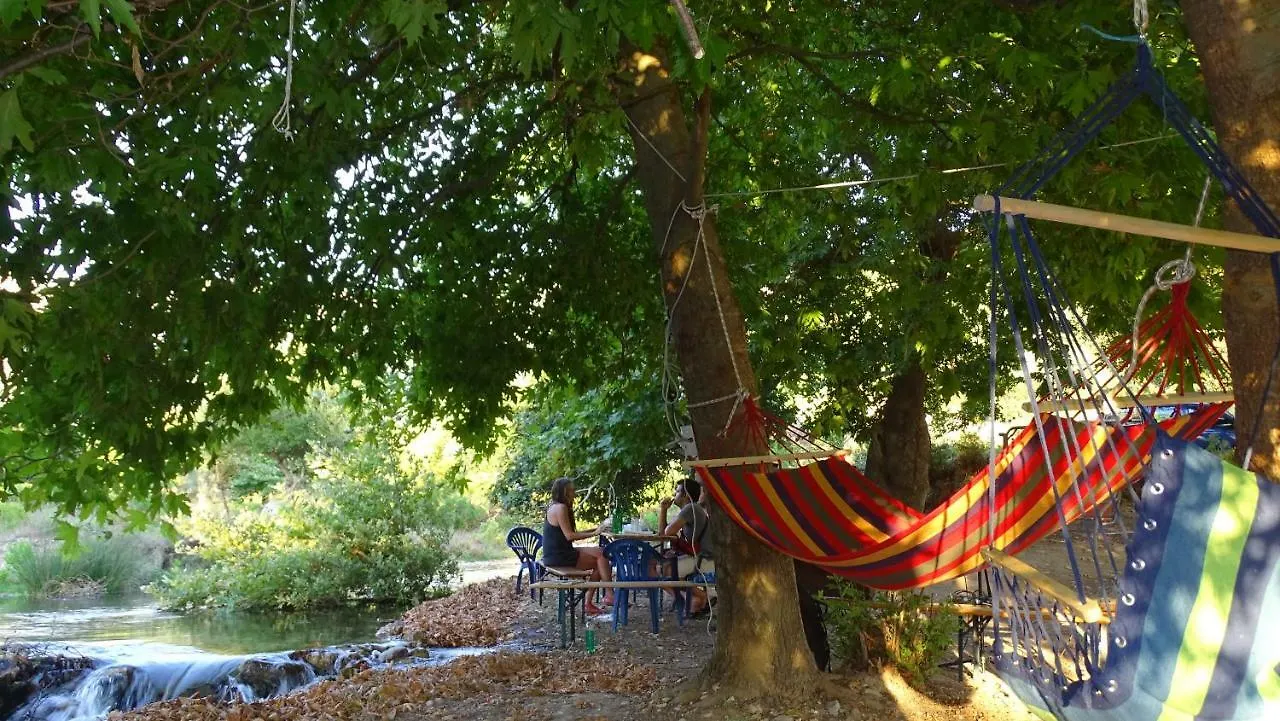 Glamping Bunec Otel Piqeras 0*,  Arnavutluk